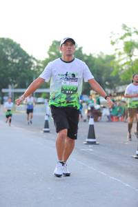 BIB: 93
                            <button type="button" onclick="openModal(3635909)" class="btn btn-primary btn-sm float-right btn-popup" data-toggle="modal" data-target=".modal-high-quality">
                        <i class="fas fa-shopping-cart"></i> Add to Cart
                    </button>
                                            <button type="button" onclick="isThisMe(3635909, true)" class="btn btn-success btn-sm float-right btn-popup btn-isme hidden" data-toggle="tooltip" data-placement="bottom" title="นี่คือรูปของคุณใช่ไหม คลิกที่นี่เพื่อเอาเข้าอัลบั้ม">
                        <i class="fas fa-plus"></i> Add to album
                    </button>
                    <button type="button" onclick="isThisMe(3635909, false)" class="btn btn-warning btn-sm float-right btn-popup btn-isnotme hidden">
                        <i class="fas fa-ban"></i> Remove from album
                    </button>